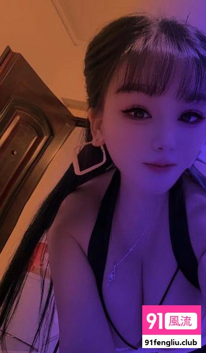 甜美迷人依诺小妹